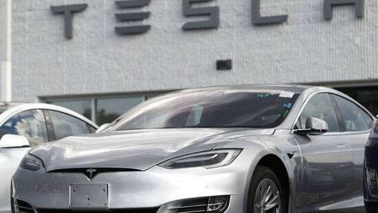 Markets mixed ahead of US data